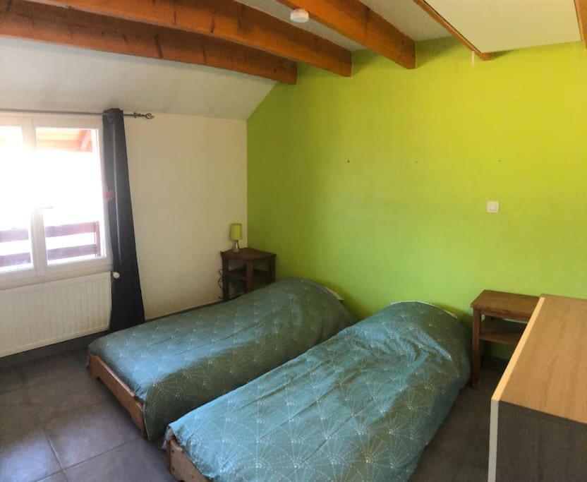 Appartement Familial A Crots Exterior photo