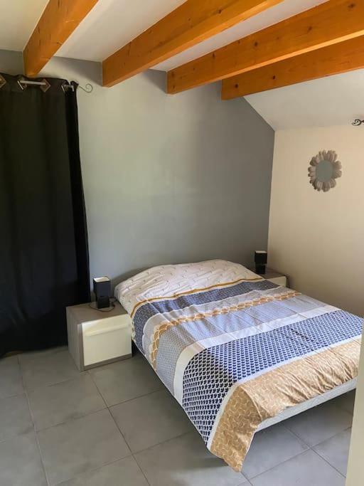 Appartement Familial A Crots Exterior photo